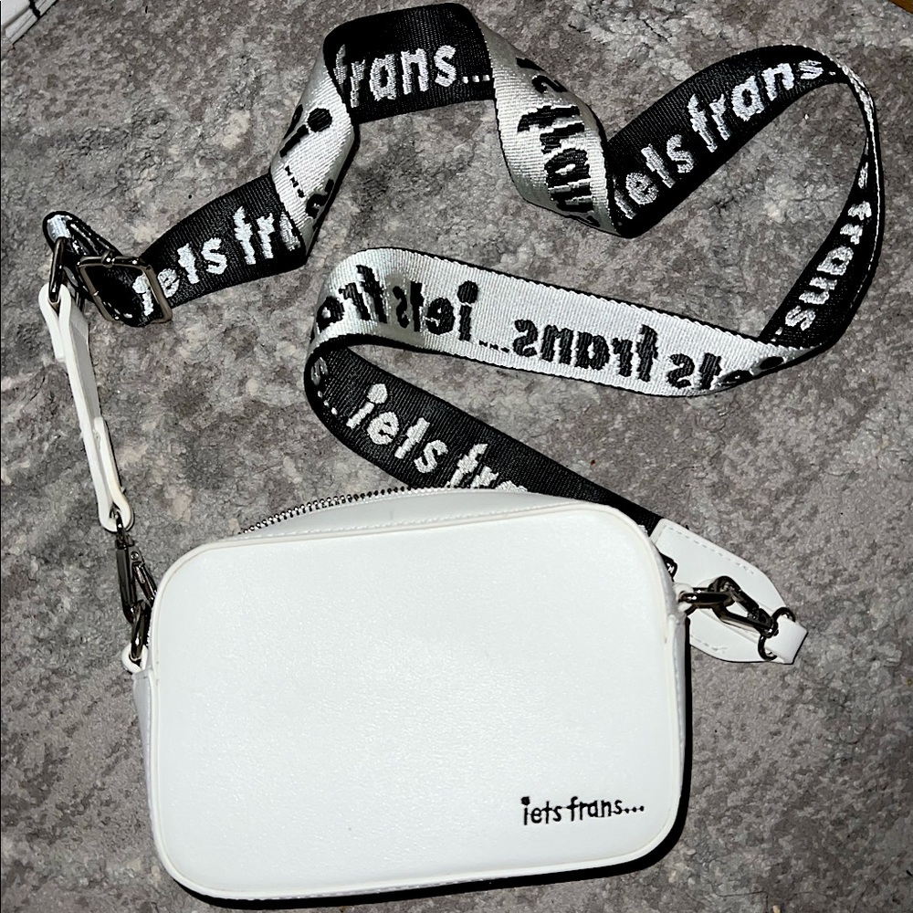iets frans urban outfitters small bag